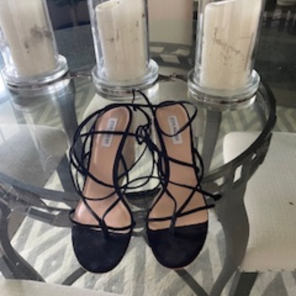 Shoes - Picture 2 of 2